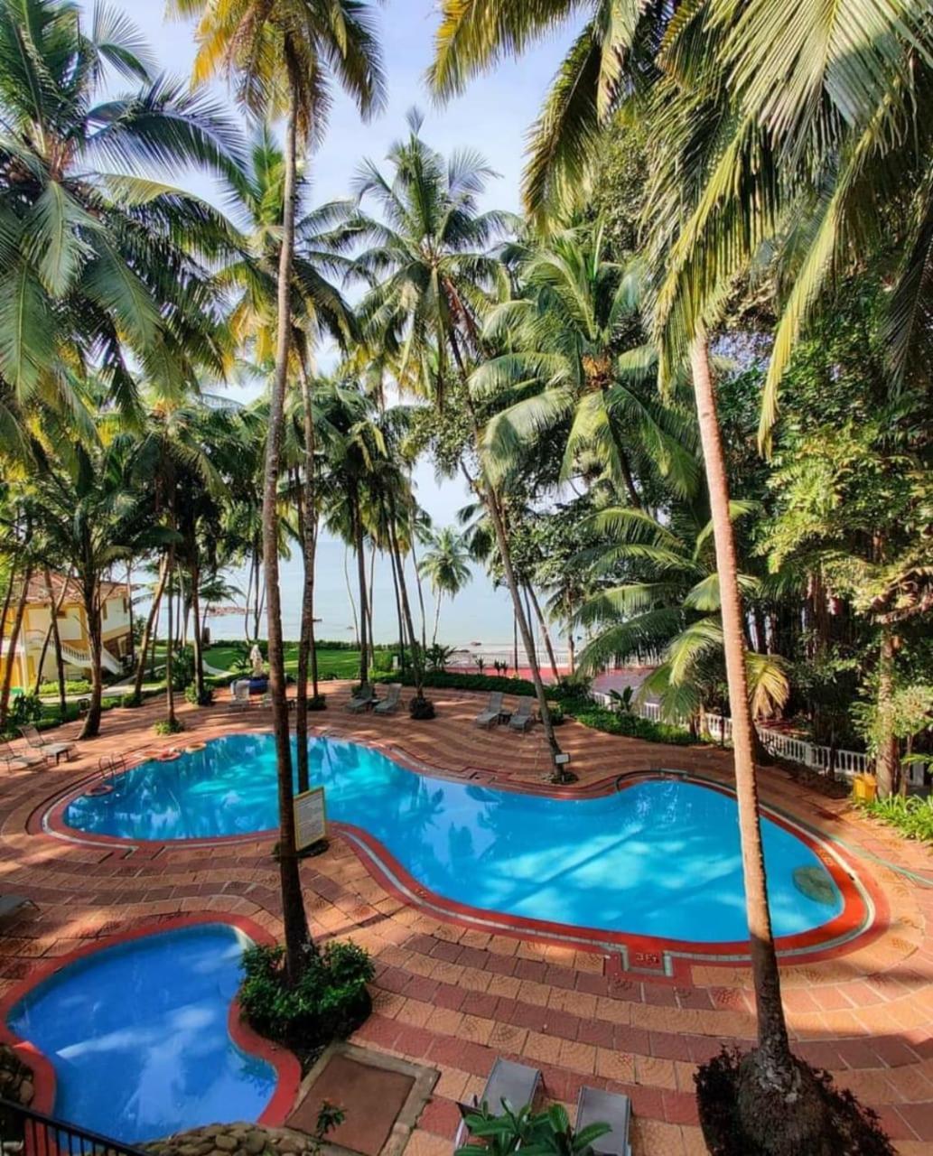 Bambolim Beach Resort Экстерьер фото